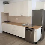 Forrest With A Pool Apartment *