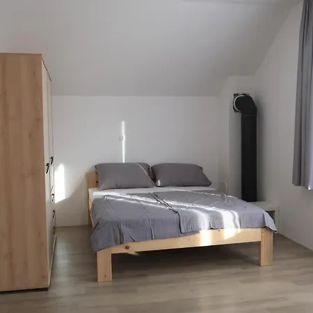 Apartment Forrest With A Pool *